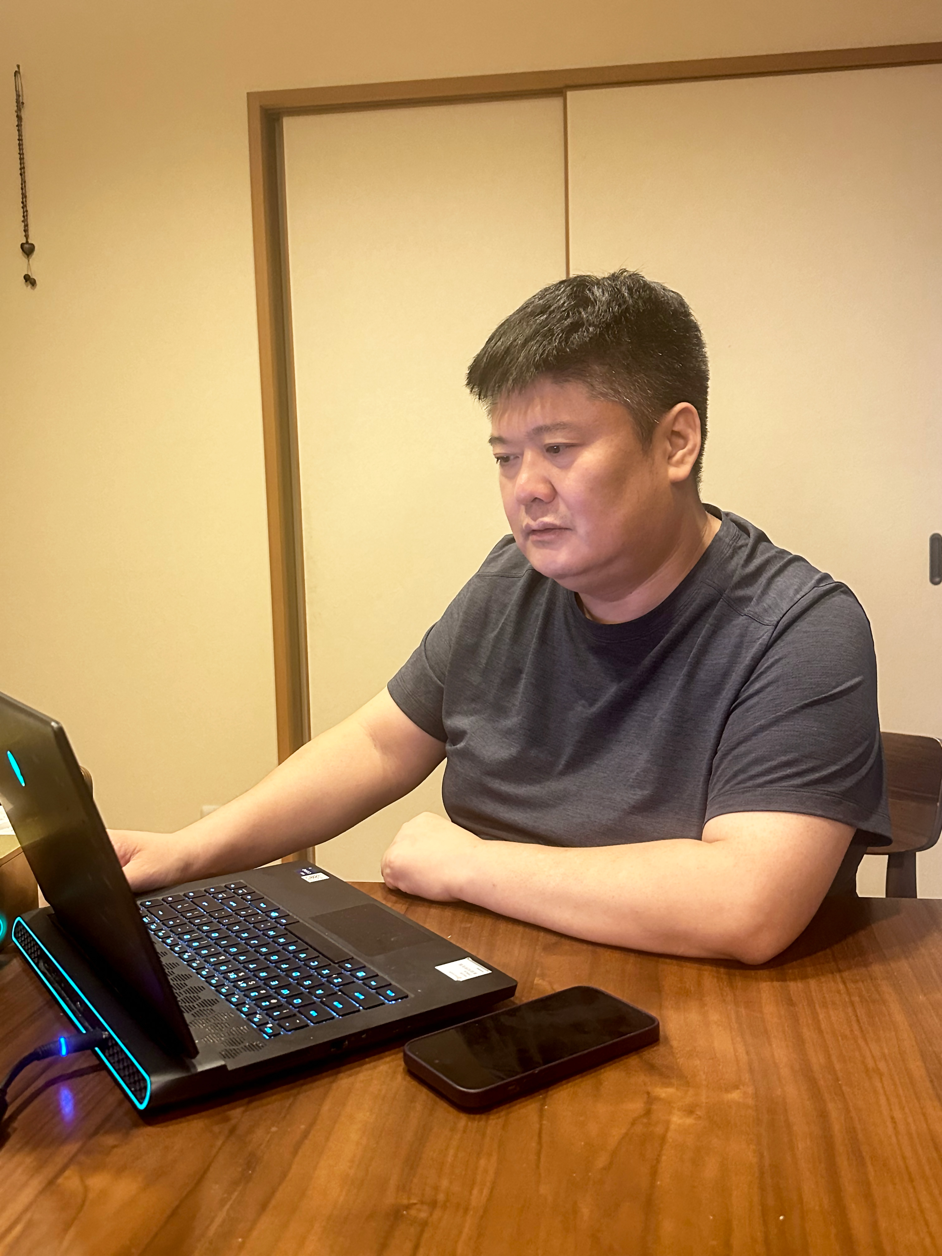 卢董.jpg 卢董.jpg